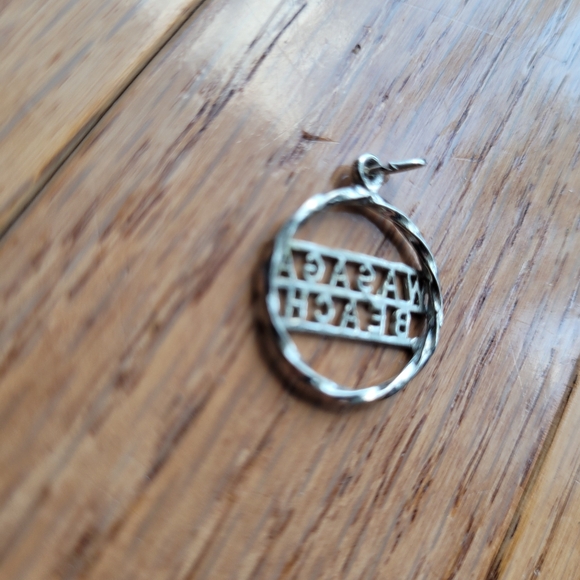 Wasaga Beach Silver plated Costume Charm Souvenir 3/4" - Picture 4 of 4